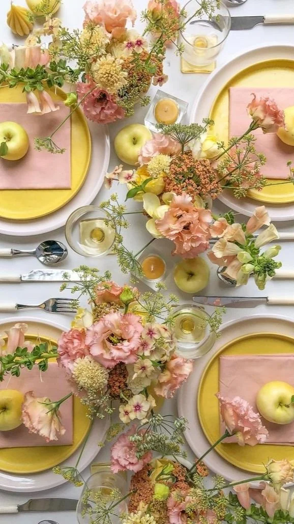    table styling, gold cutlery, gold and pink, champagne coupe, gold crown, table gifts, dinner party ideas, place names, place cards, place mats, placemats, patterned tablecloth, tablecloth, table cloth, plates, colourful plates, patterned plate, ch