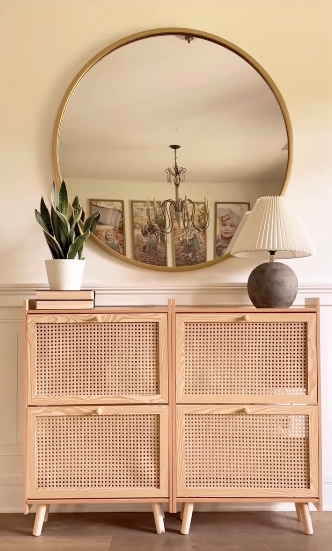  How To Style Your Entryway, Accessories For A Stylish Entryway, Stylish Lobby Design, Bright And Colourful Entryway Inspiration, Vintage Entryway Inspiration, Traditional Entryway Inspiration, Update Your Entryway With Stylish Wallpaper, Midcentury 