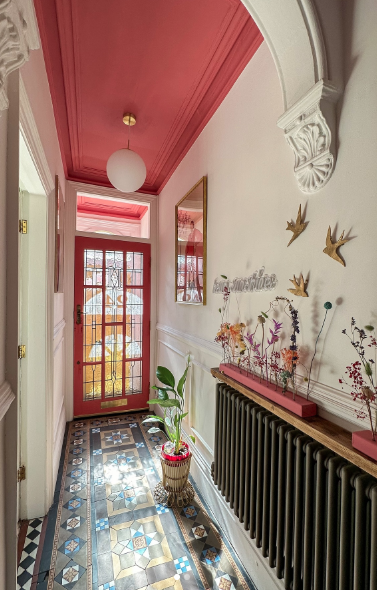  How To Style Your Entryway, Accessories For A Stylish Entryway, Stylish Lobby Design, Bright And Colourful Entryway Inspiration, Vintage Entryway Inspiration, Traditional Entryway Inspiration, Update Your Entryway With Stylish Wallpaper, Midcentury 