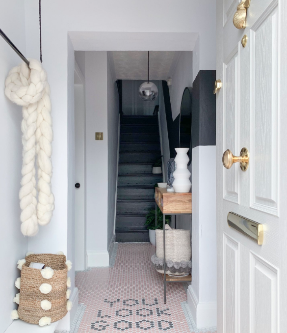 How To Style Your Entryway, Accessories For A Stylish Entryway, Stylish Lobby Design, Bright And Colourful Entryway Inspiration, Vintage Entryway Inspiration, Traditional Entryway Inspiration, Update Your Entryway With Stylish Wallpaper, Midcentury 