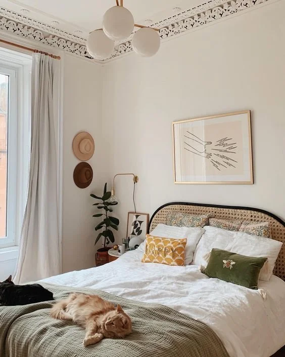  Diy Bed Projects, Green Bedscapes, Bedside Table Inspiration, Bed Inspiration, Bedroom Inspiration, Luxury Bedroom Inspiration, Bedroom Art, Glamorous Bedroom Inspiration, Cozy Bed Nooks, Wooden Headboards To Transform Your Bedroom, Diy Headboards T