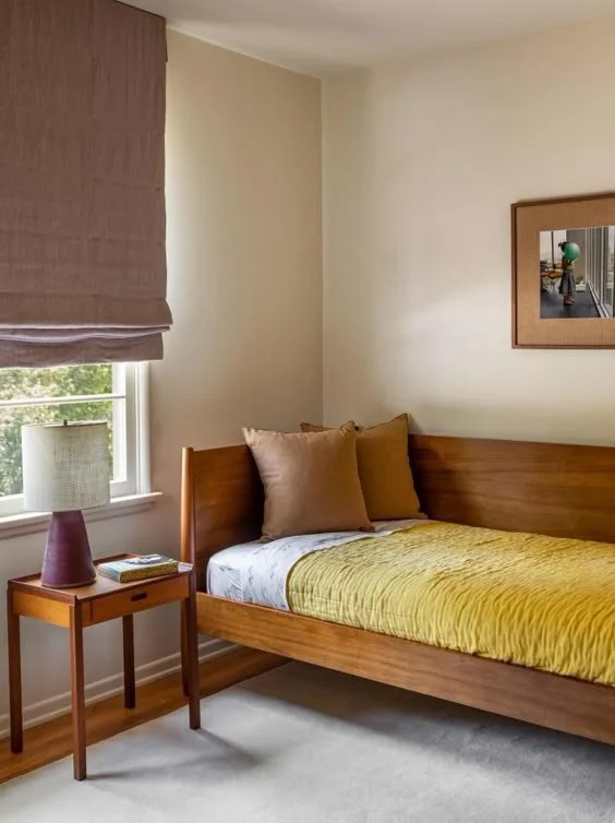  Diy Bed Projects, Green Bedscapes, Bedside Table Inspiration, Bed Inspiration, Bedroom Inspiration, Luxury Bedroom Inspiration, Bedroom Art, Glamorous Bedroom Inspiration, Cozy Bed Nooks, Wooden Headboards To Transform Your Bedroom, Diy Headboards T