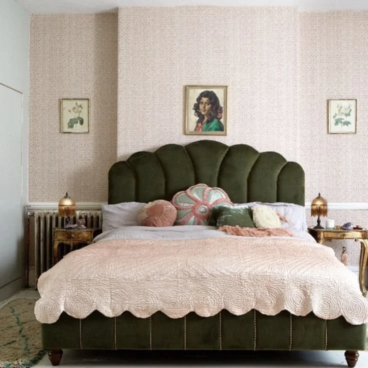  Diy Bed Projects, Green Bedscapes, Bedside Table Inspiration, Bed Inspiration, Bedroom Inspiration, Luxury Bedroom Inspiration, Bedroom Art, Glamorous Bedroom Inspiration, Cozy Bed Nooks, Wooden Headboards To Transform Your Bedroom, Diy Headboards T