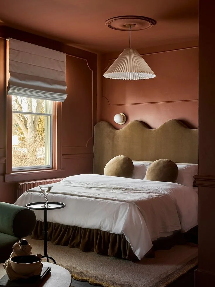  Diy Bed Projects, Green Bedscapes, Bedside Table Inspiration, Bed Inspiration, Bedroom Inspiration, Luxury Bedroom Inspiration, Bedroom Art, Glamorous Bedroom Inspiration, Cozy Bed Nooks, Wooden Headboards To Transform Your Bedroom, Diy Headboards T