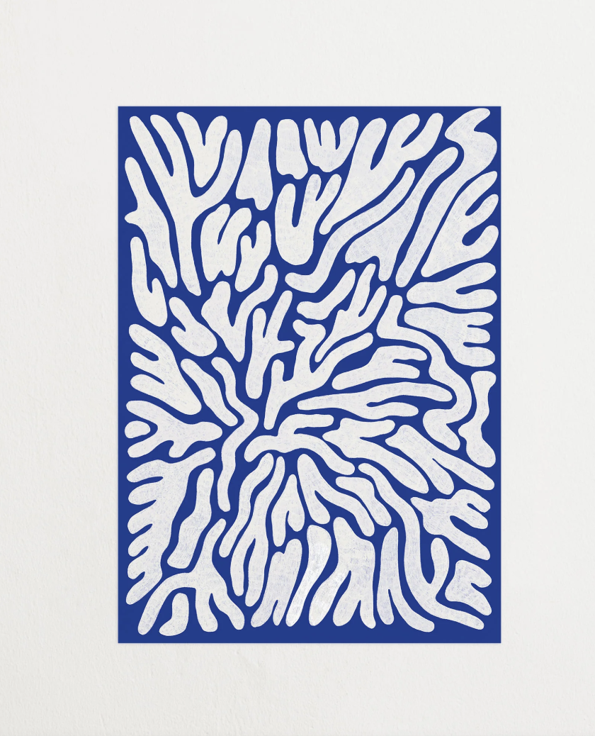  beautiful blue and white pieces to decorate your home, blue and white artwork to fill your walls, the wonderful world of blue and white. try decorating with this wonderful blue and white theme, ceramics to adorn your home, try these nautical diys, t