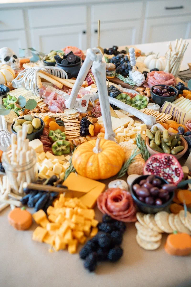 Halloween-Snack-Ideas-25-Charcuterie-and-Snack-Boards-You-Will-Love24.webp