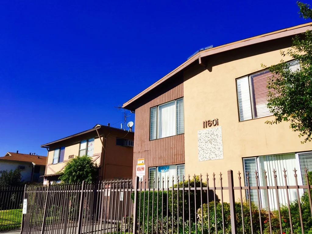 11601 Sylvan St | North Hollywood