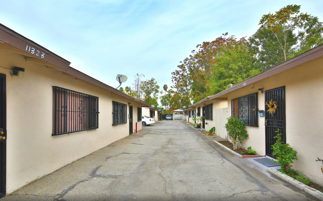 11323 Schmidt Rd | El Monte