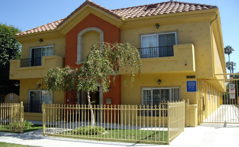 14728 Sylvan St | Van Nuys