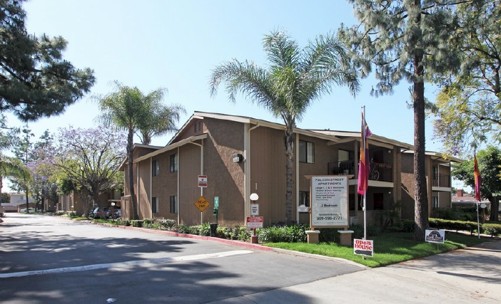 3420 Falcon St | Pomona