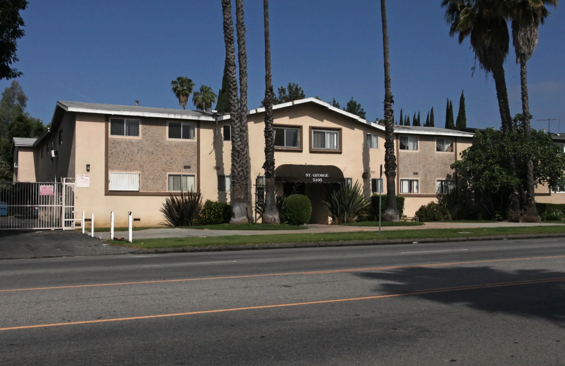 5105 Woodman Ave | Sherman Oaks