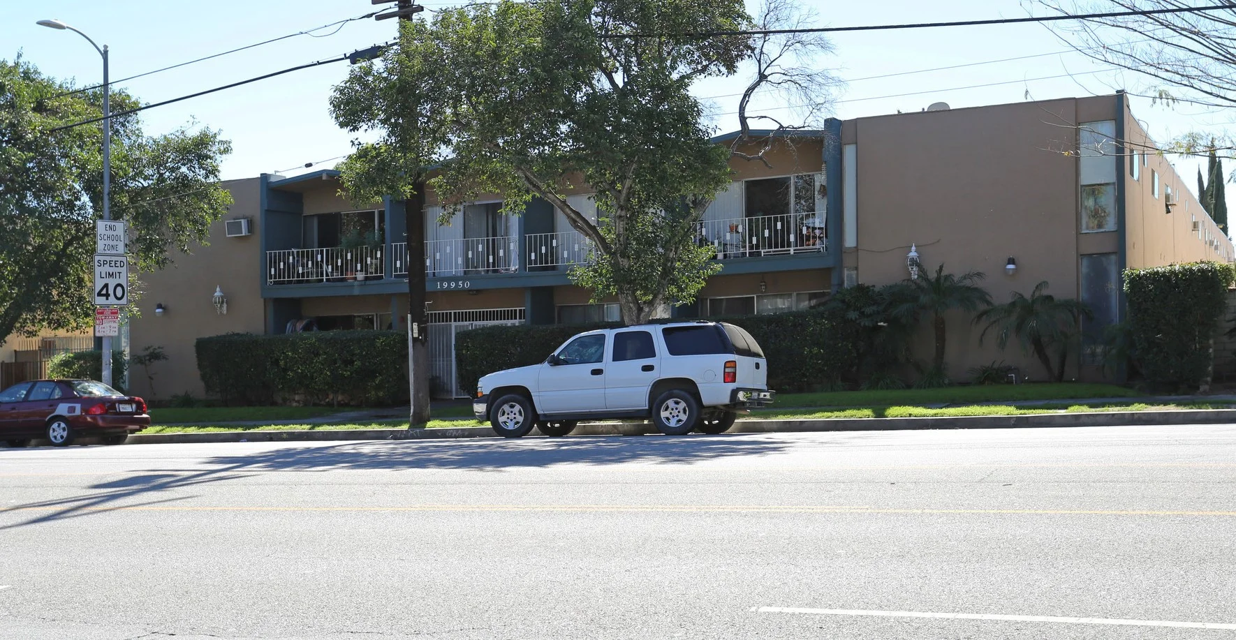 19950 Roscoe Blvd | Canoga Park