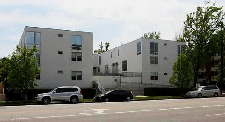 14224 Riverside Dr | Sherman Oaks