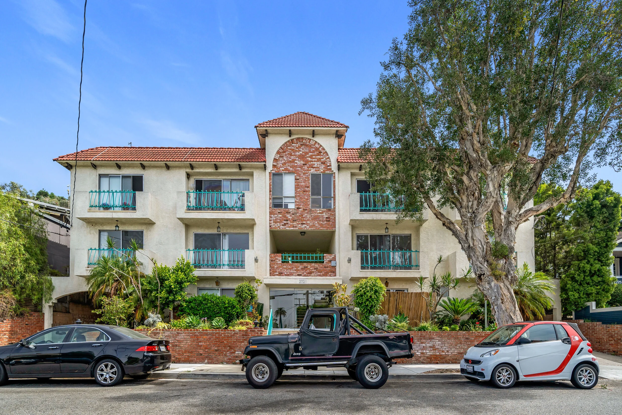 Just Closed | 22 Units | Santa Monica 