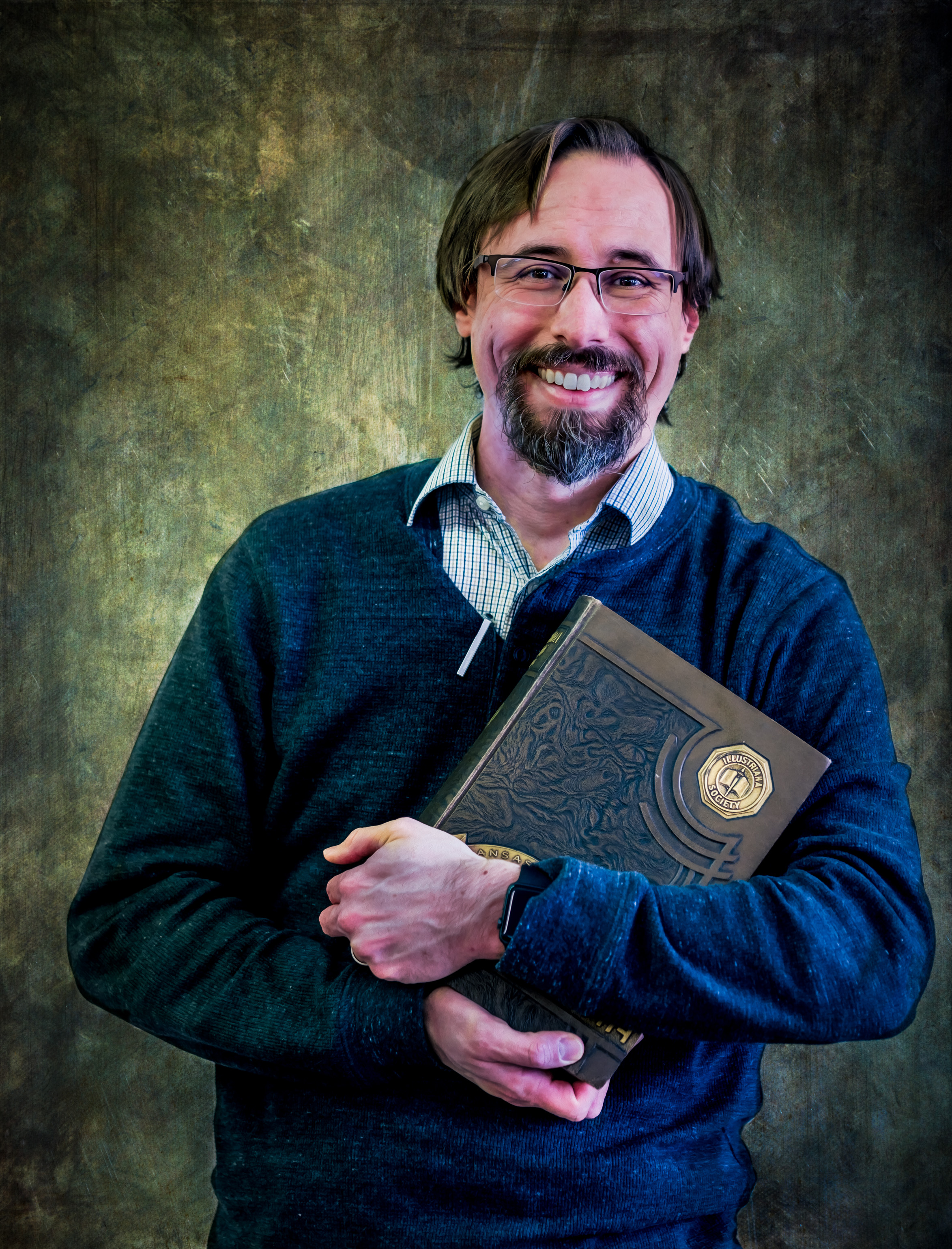 Rabas Kevin w big book S19.jpg
