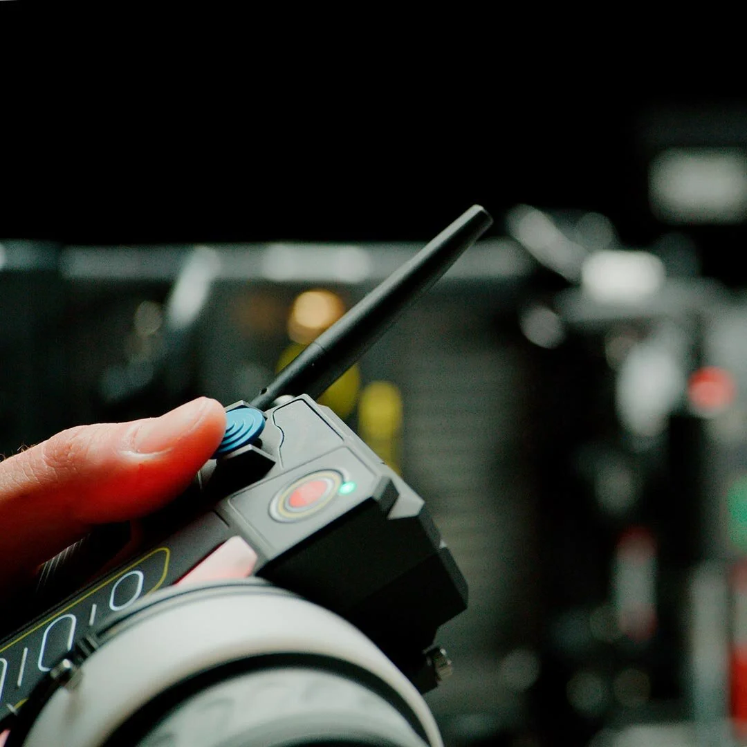 Which lens control systems are compatible with the cmotion Cinefade VariND?