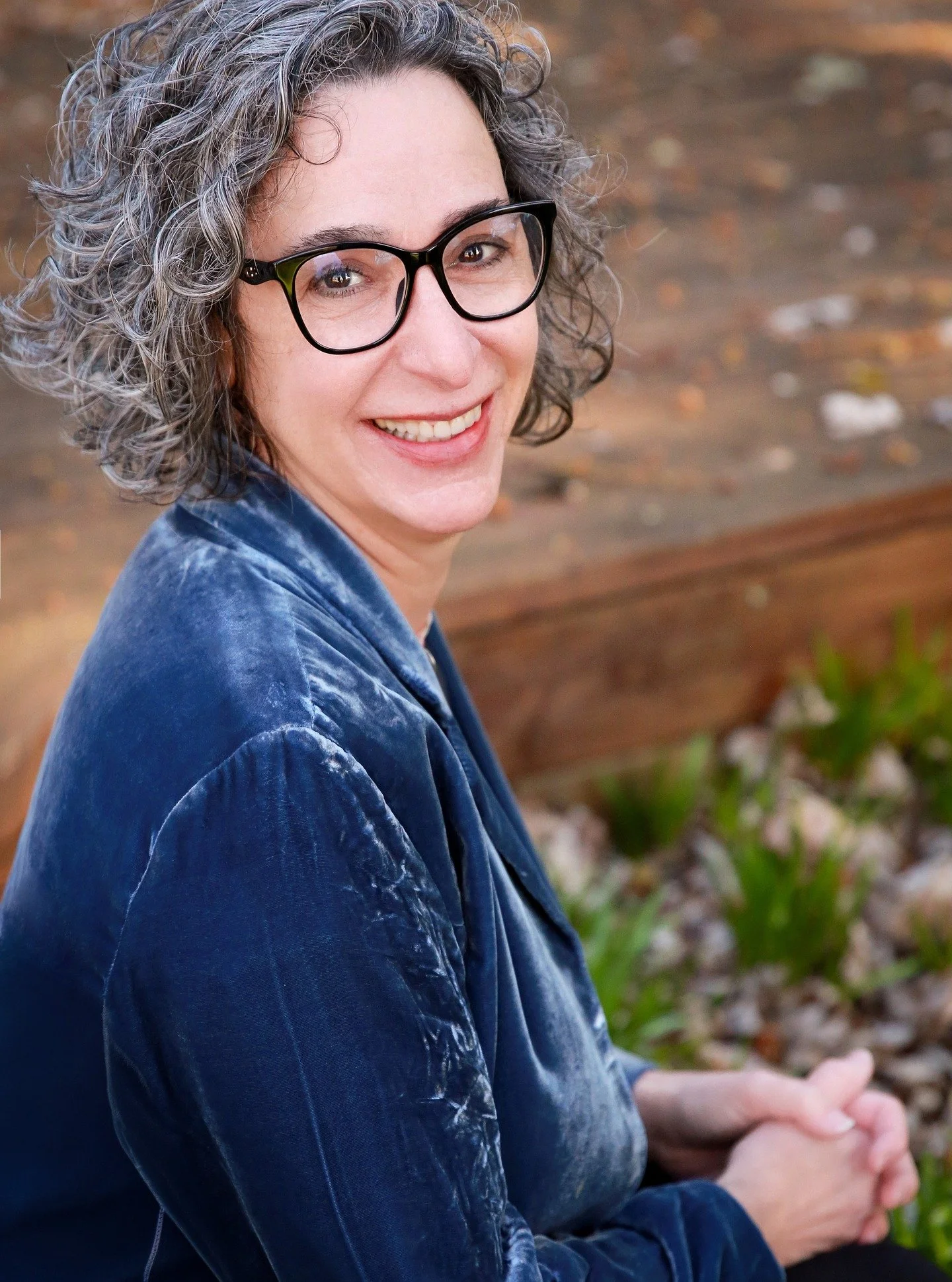 New author photos from the brilliant @fremouwphotography. Seven years since my last one and proud of every gray hair. Which one's your fave? (S/o to @gwartneyda for the best sparkly jacket ever.)