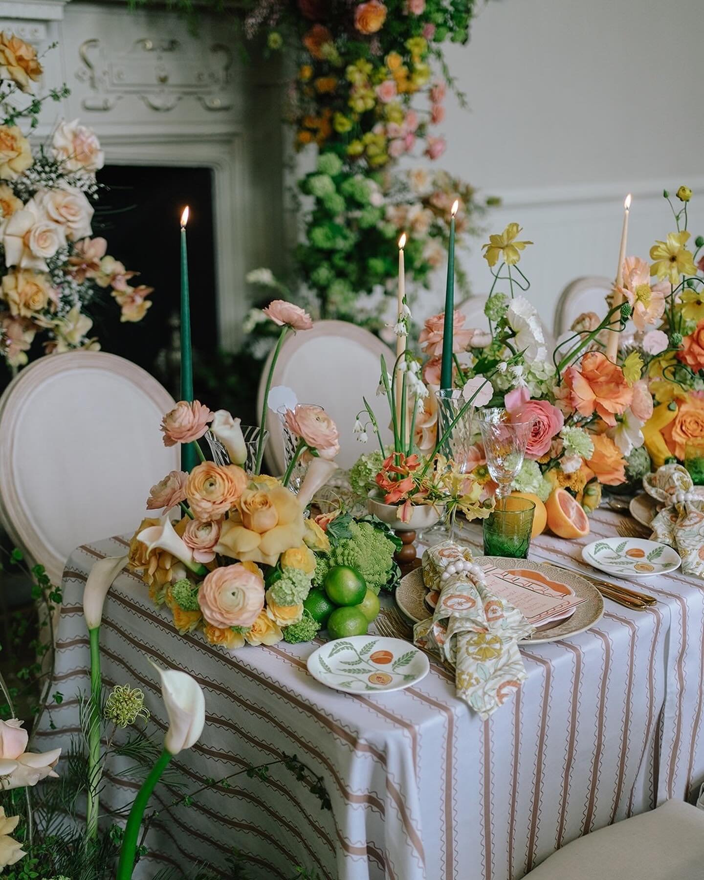 MODERN MAXIMALISM // get ready to indulge in the extravagant trend of modern maximalism, where every detail is a masterpiece! This trend celebrates abundance in all its forms, from lavish floral installations to intricate details on gowns. Maximalism