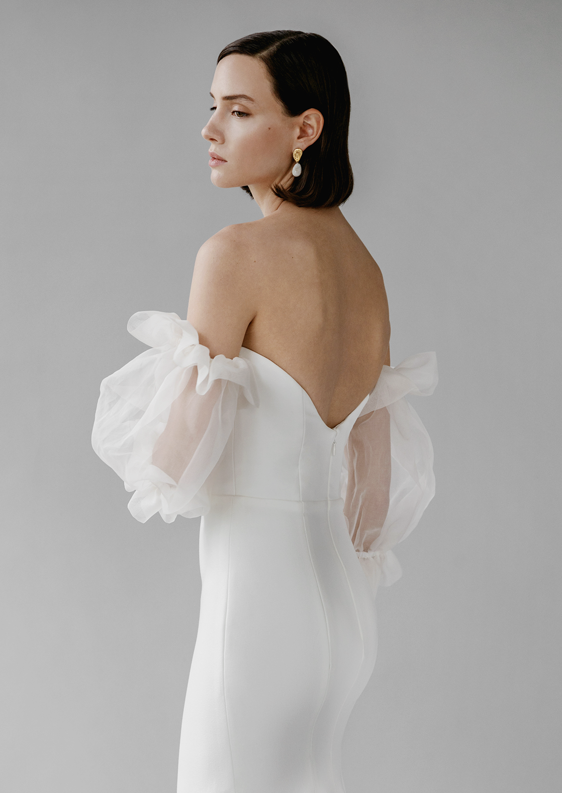 How to Shop a Bridal Sample Sale Like a Pro