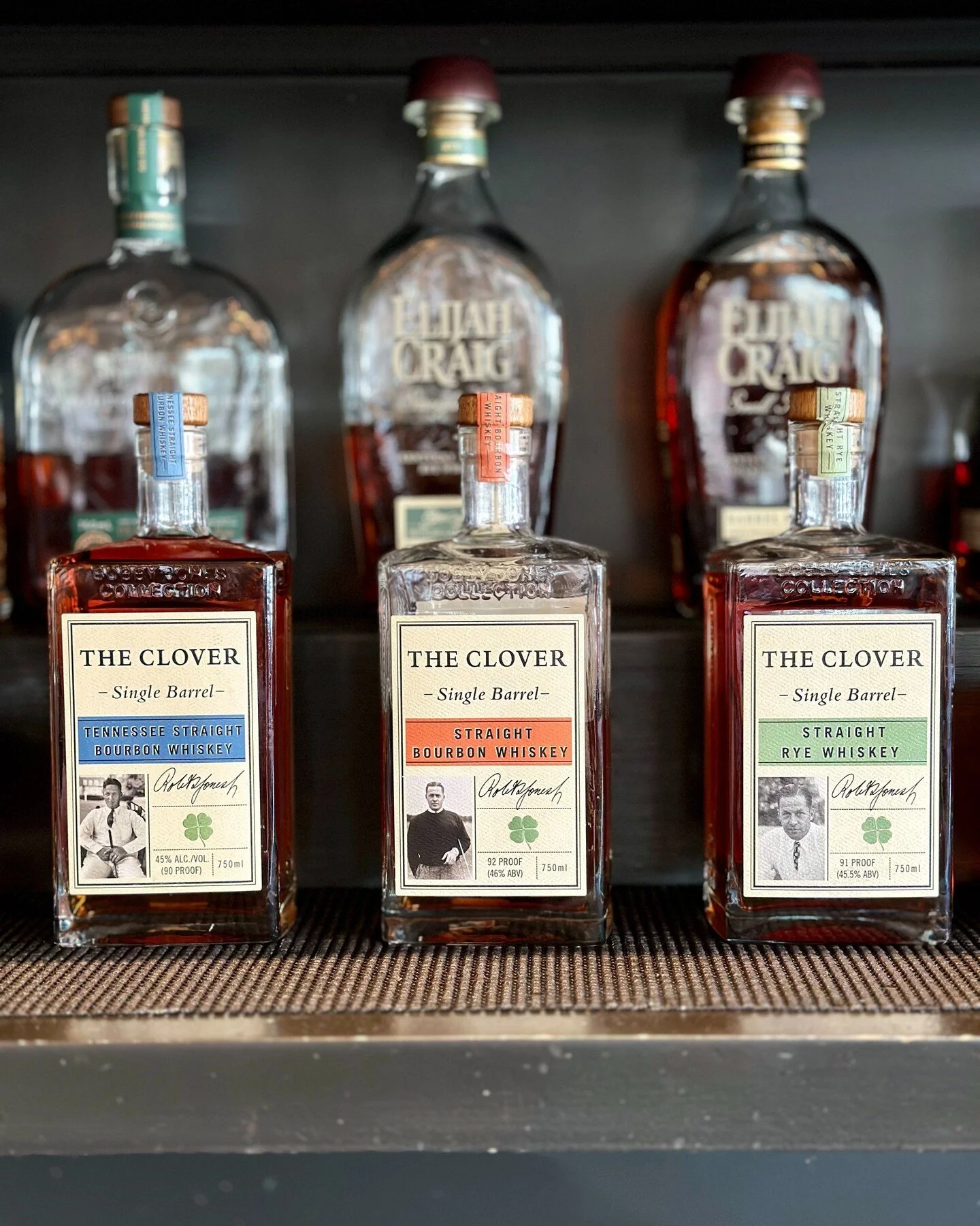 The hardest part of choosing a post round pour is choosing which Clover expression to pour. We sympathize.  #TheCloverWhiskey ⁣
⁣
⁣
⁣
⁣
#19thhole #singlebarrel #golflife #bourbon #rye #whiskeylovers