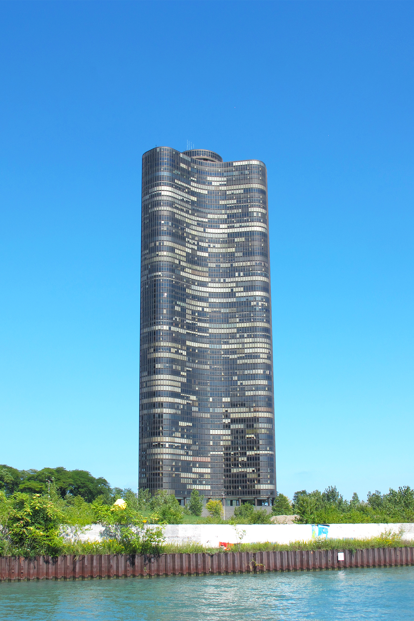 Lake Point Tower, 1968, Architects: John Heinrich and George Schipporeit, students of Mies van der Rohe