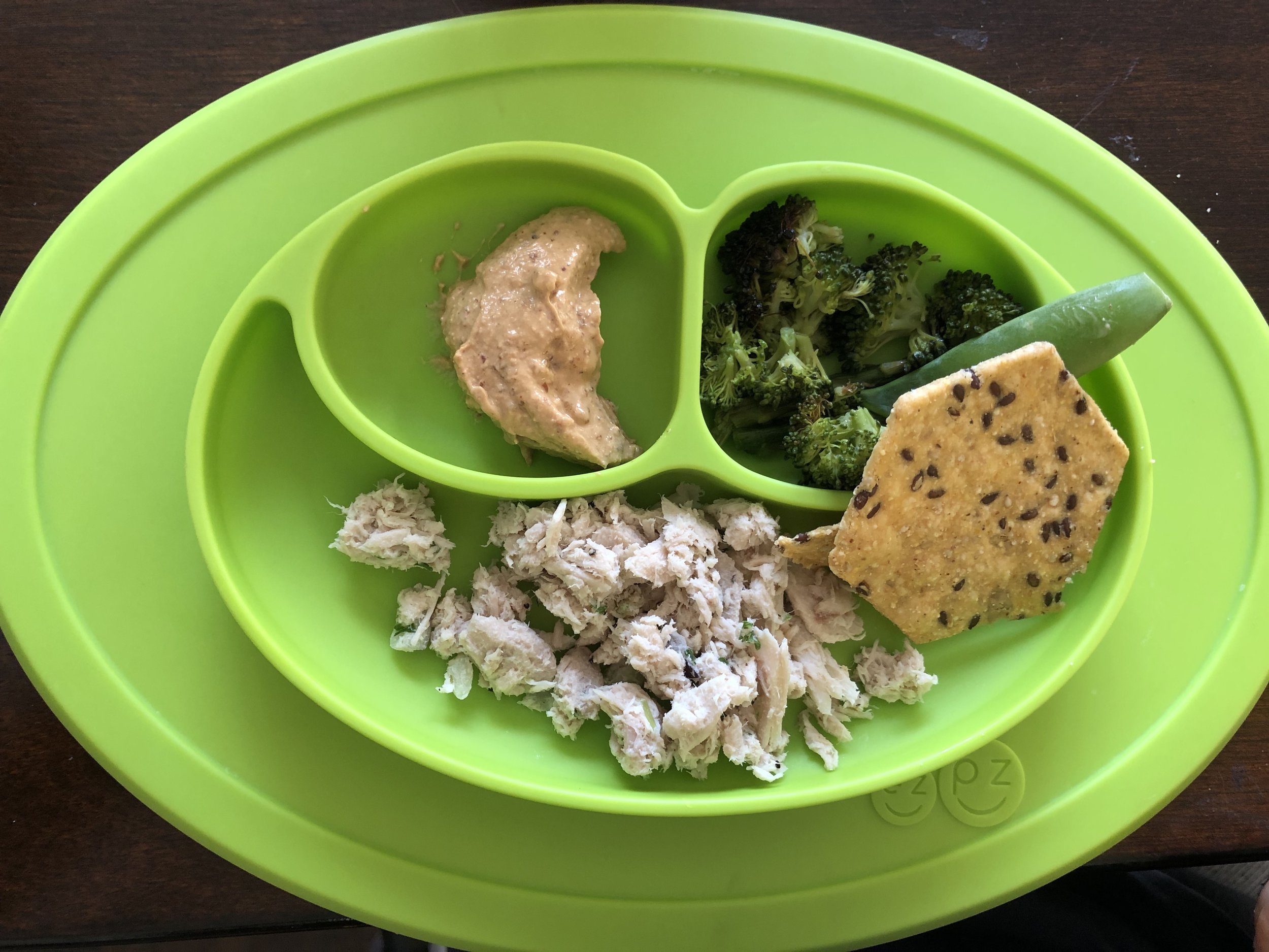 tuna salad, bitchin sauce, broccoli and crackers