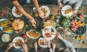 5 Habits to Build to Stay on Track During the Holidays: