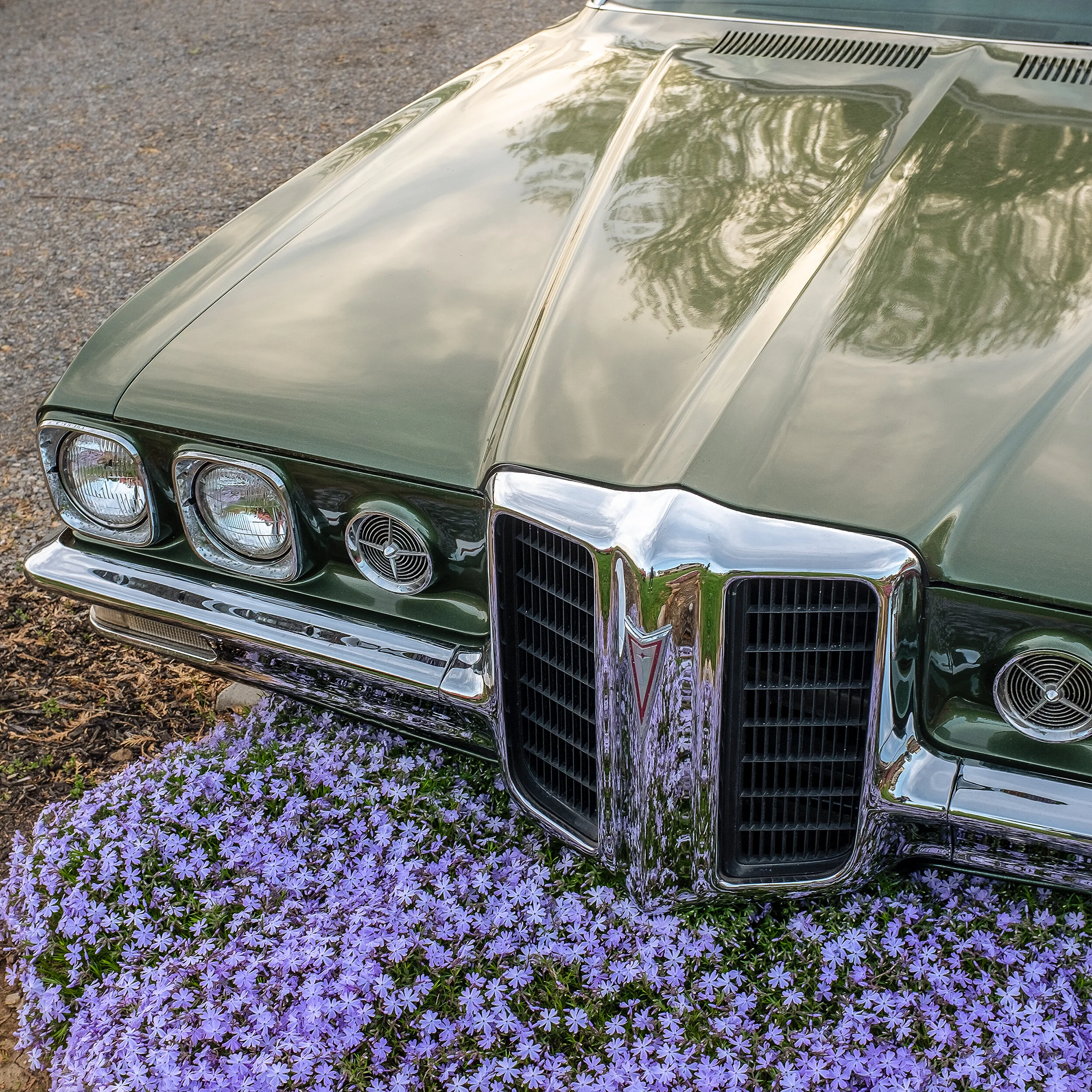LEAH FRANCES – Pontiac Bonneville. Bath, Pennsylvania