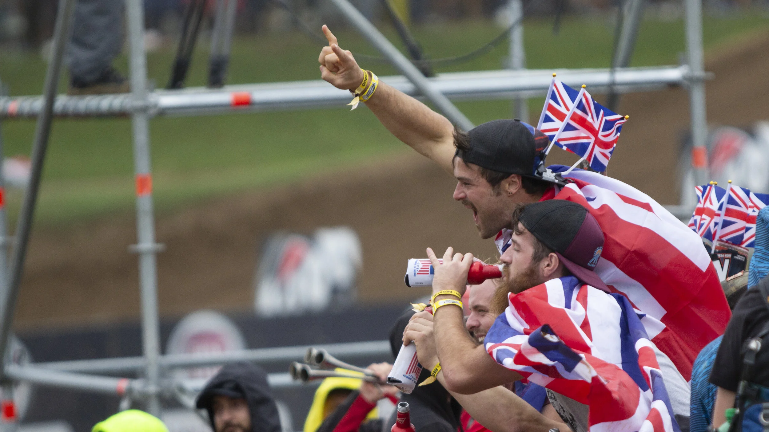 MXON.jpg