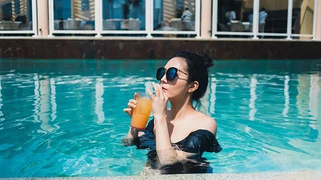 Is it just us or does everyone look forward to their next vacation on every Monday? 😂
-
One of the nicest things we really enjoyed about @pueblobonito resorts is with All-Inclusive option, you can drink and eat all you want while you soak up the sun