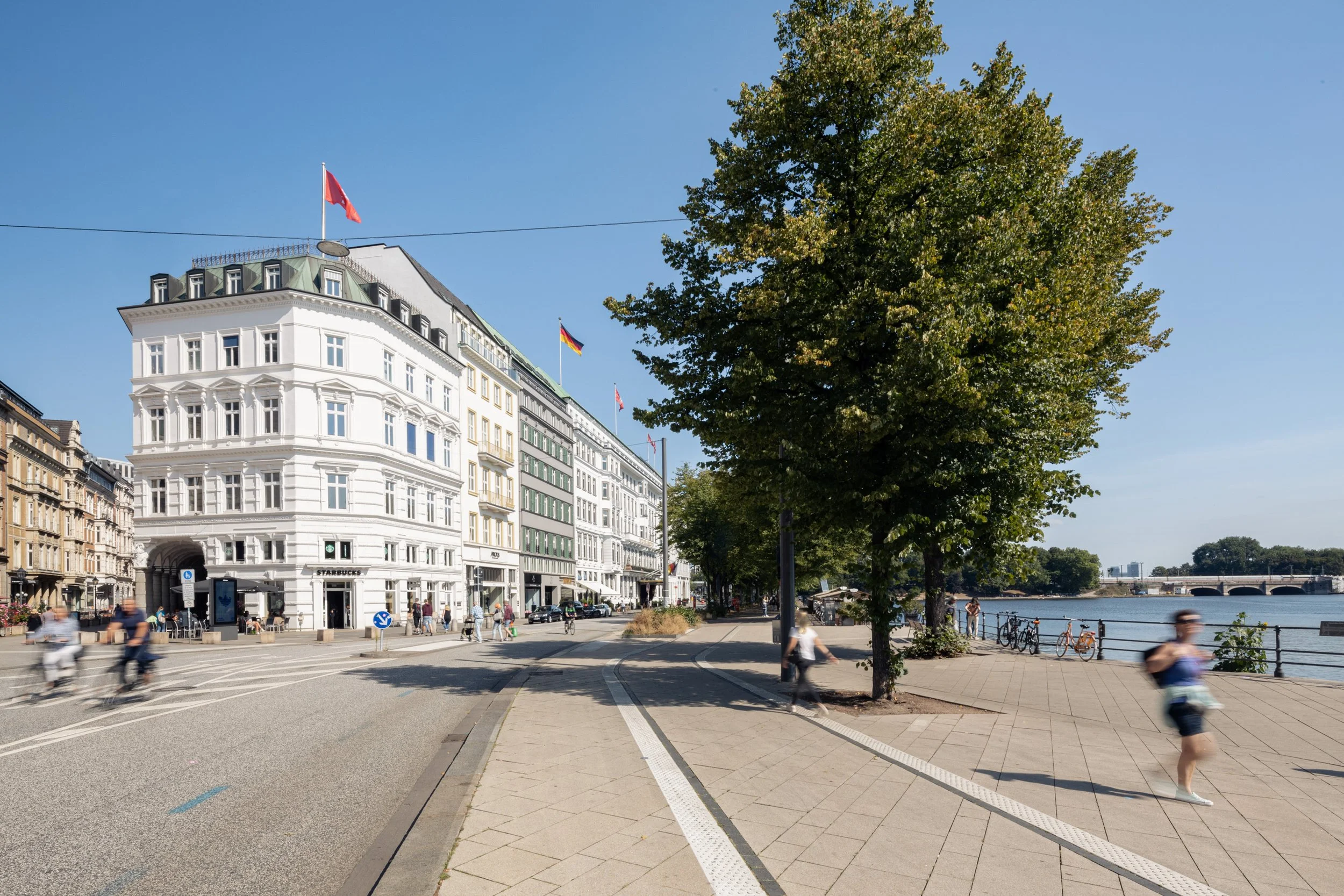 2022-079 Athos - Neuer Jungfernstieg 09.jpg