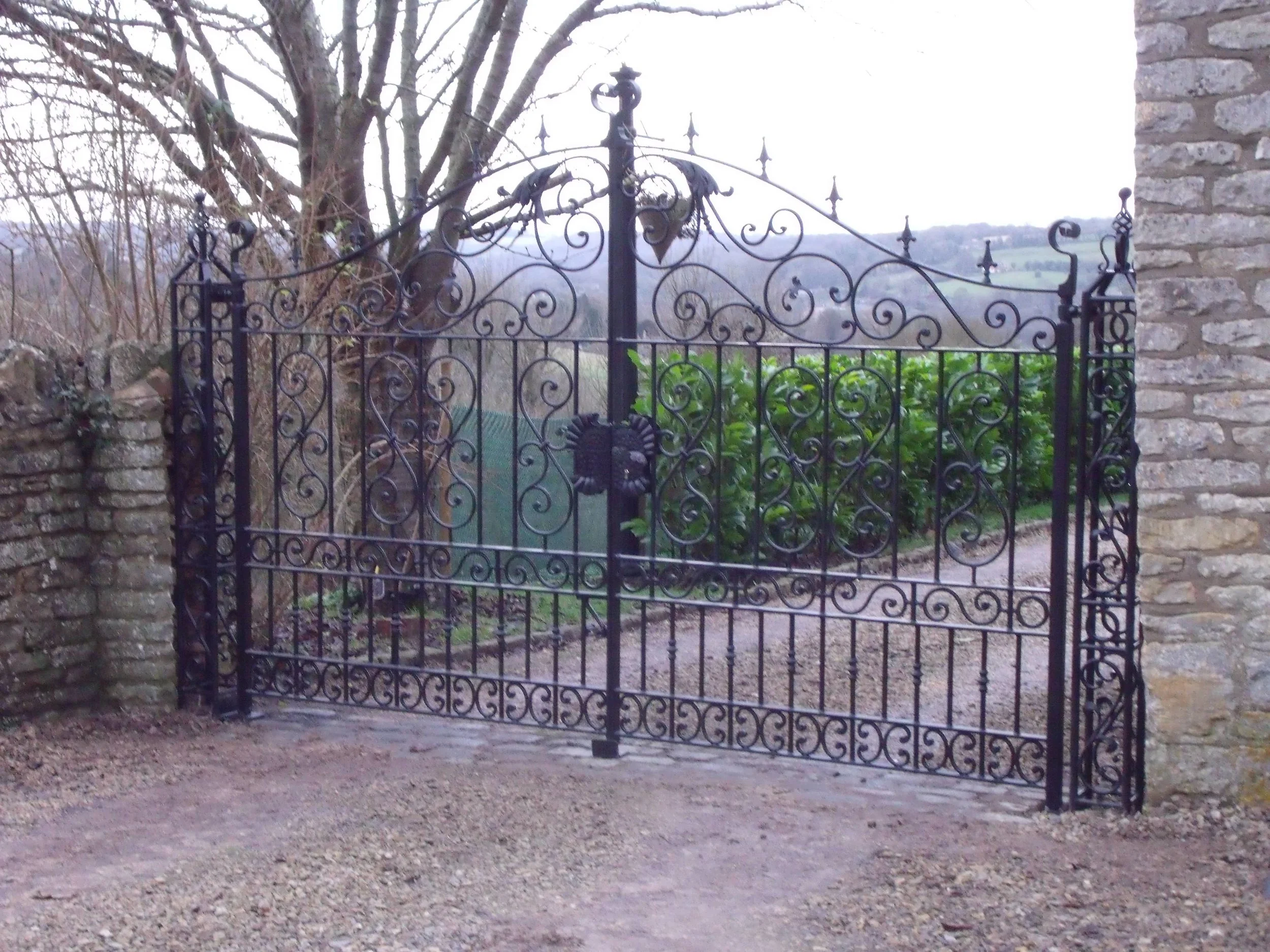 Double Gates (6)