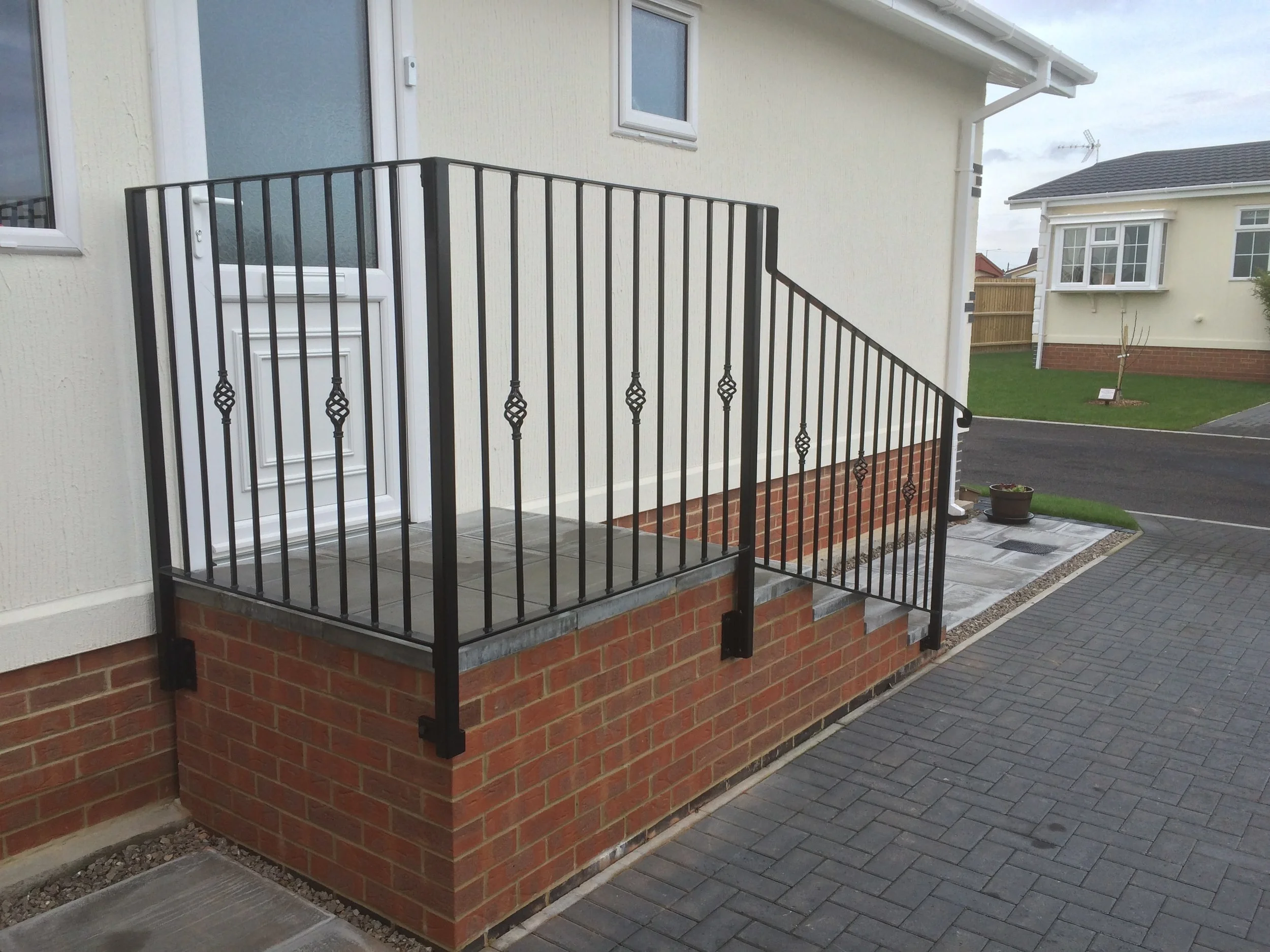 Guardrails &amp; Parapets (1)