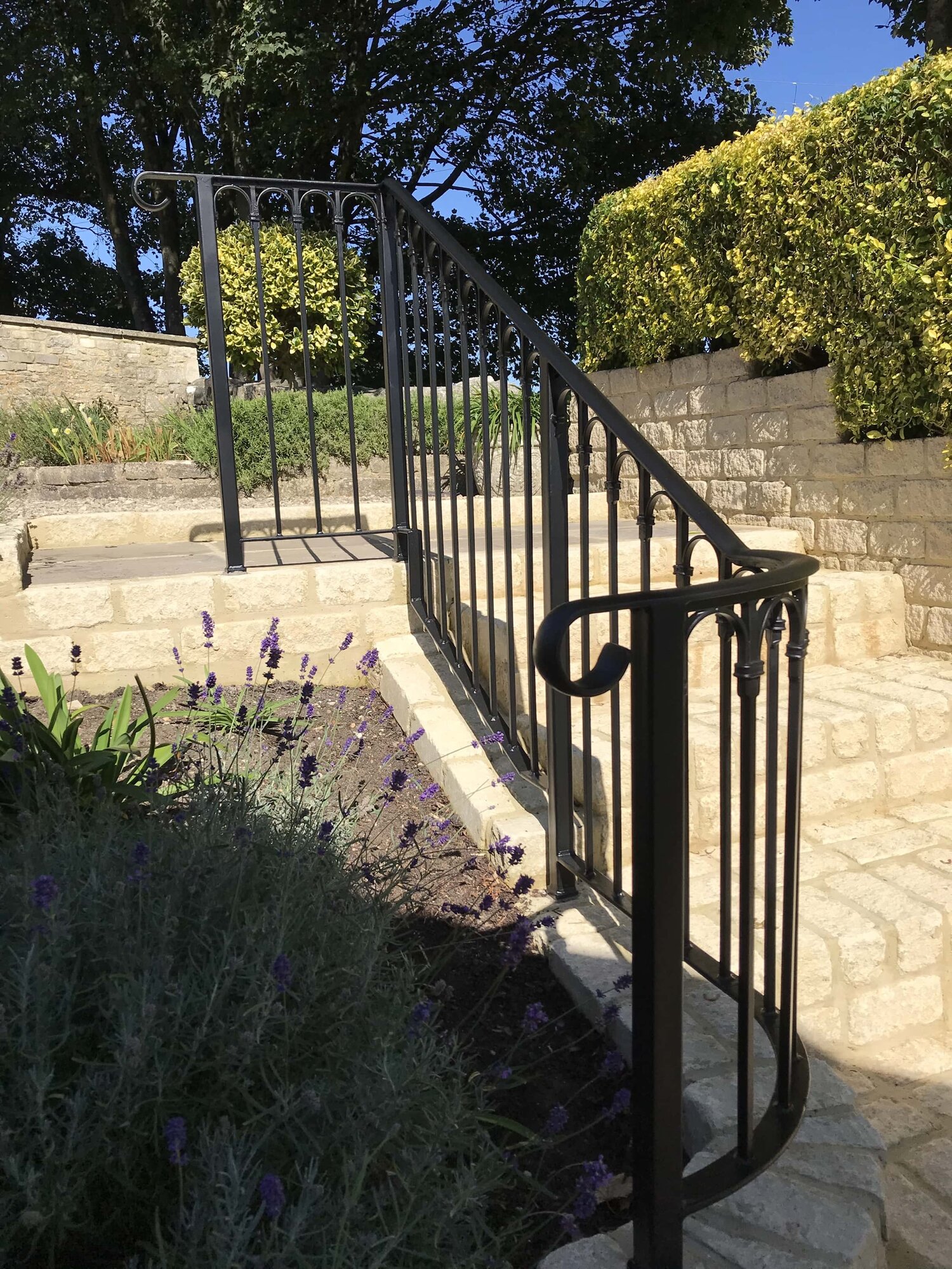 Handrails (8)