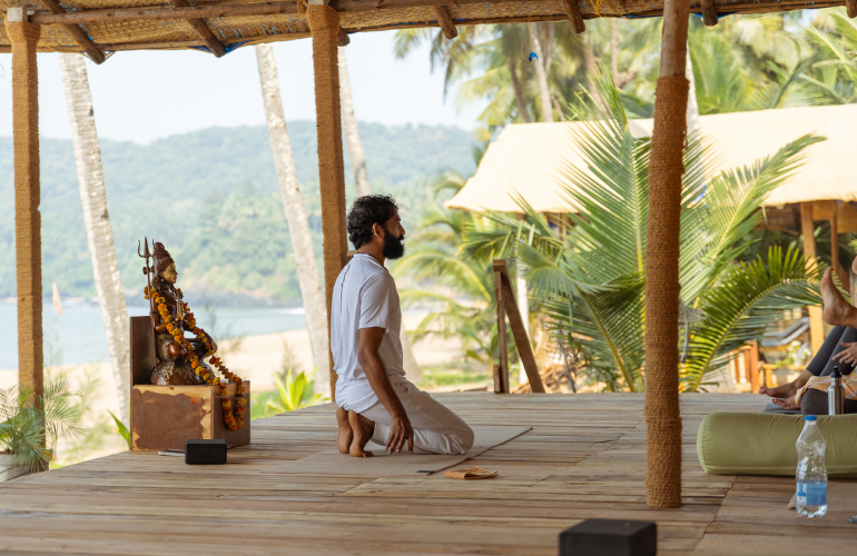 Authentic-India-Yoga-with-Ravi-Dixit-in-Goa.png
