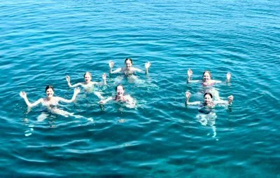 Grenadine Lodge sea nymphs 400_0.jpg