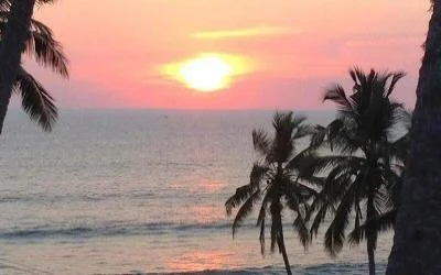 400 sunset on beach.jpg