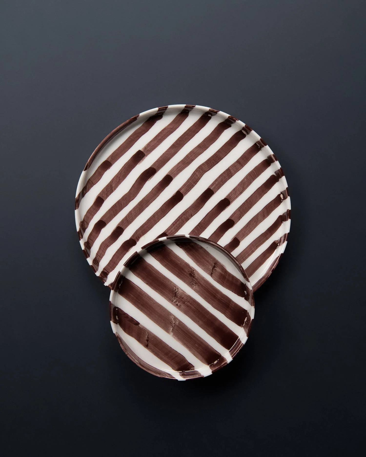 folkdrakter-plates-3.jpg