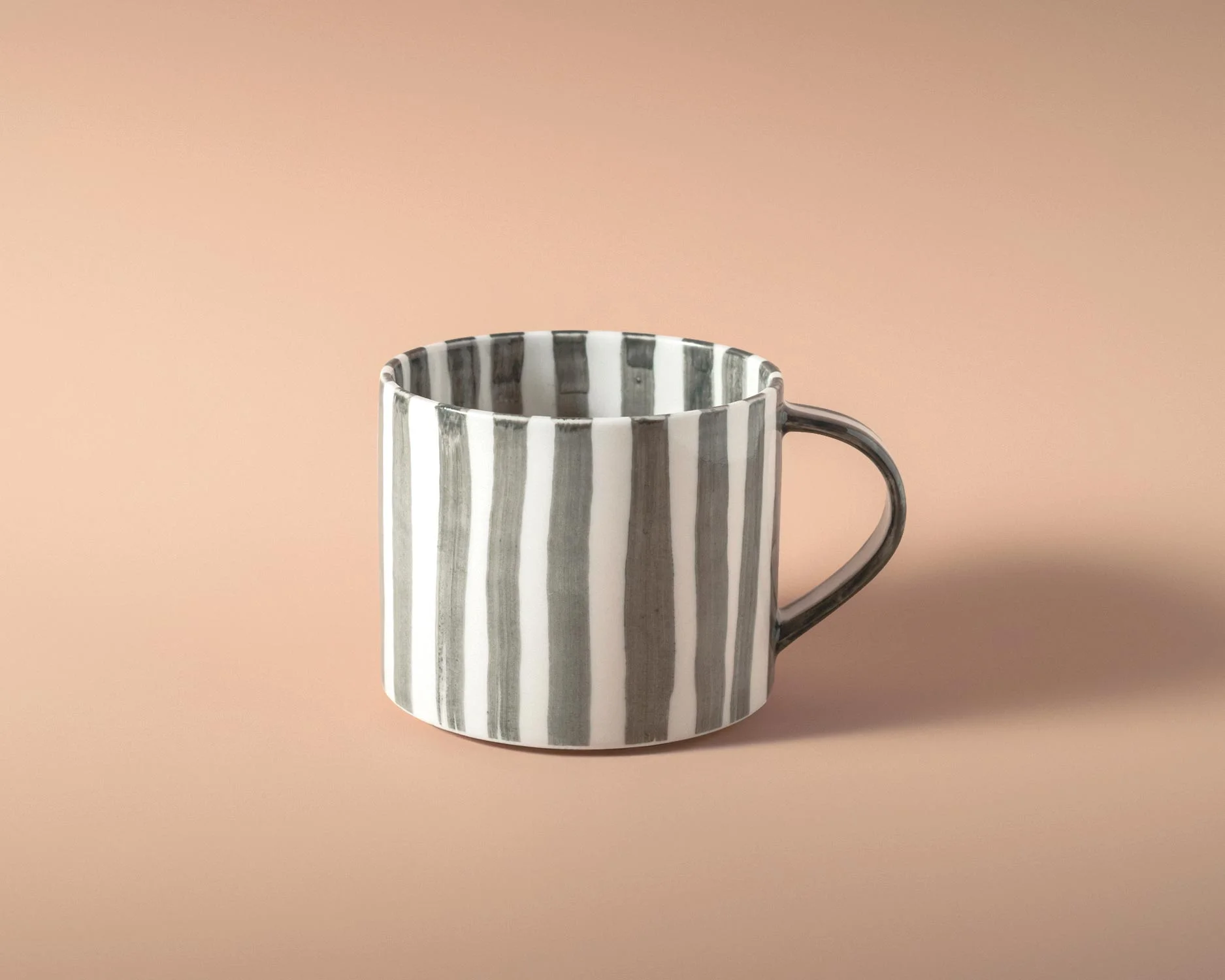 kalligrafi-tea-cup-gray-pp-5.jpg