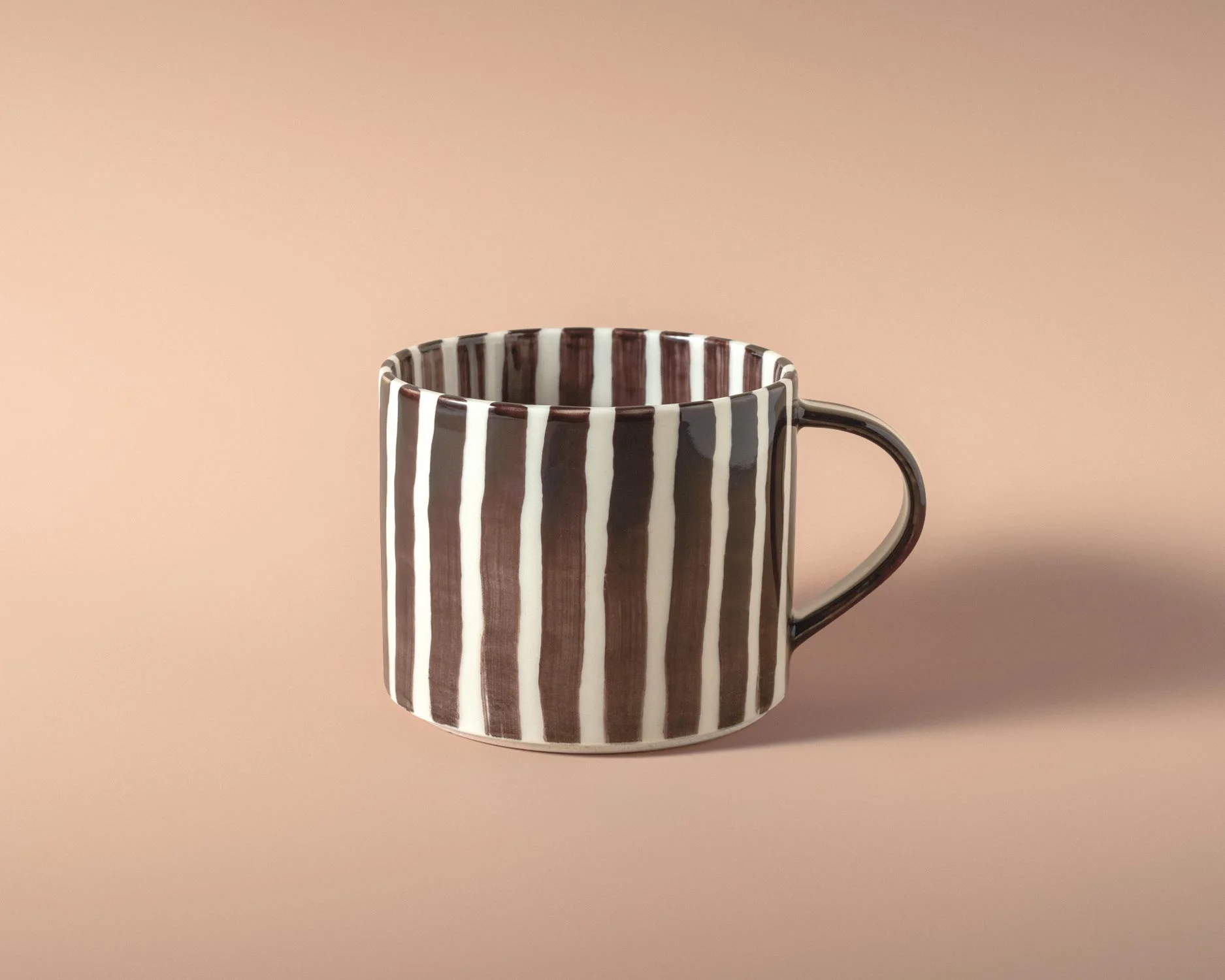 kalligrafi-tea-cup-brown-pp-4.jpg