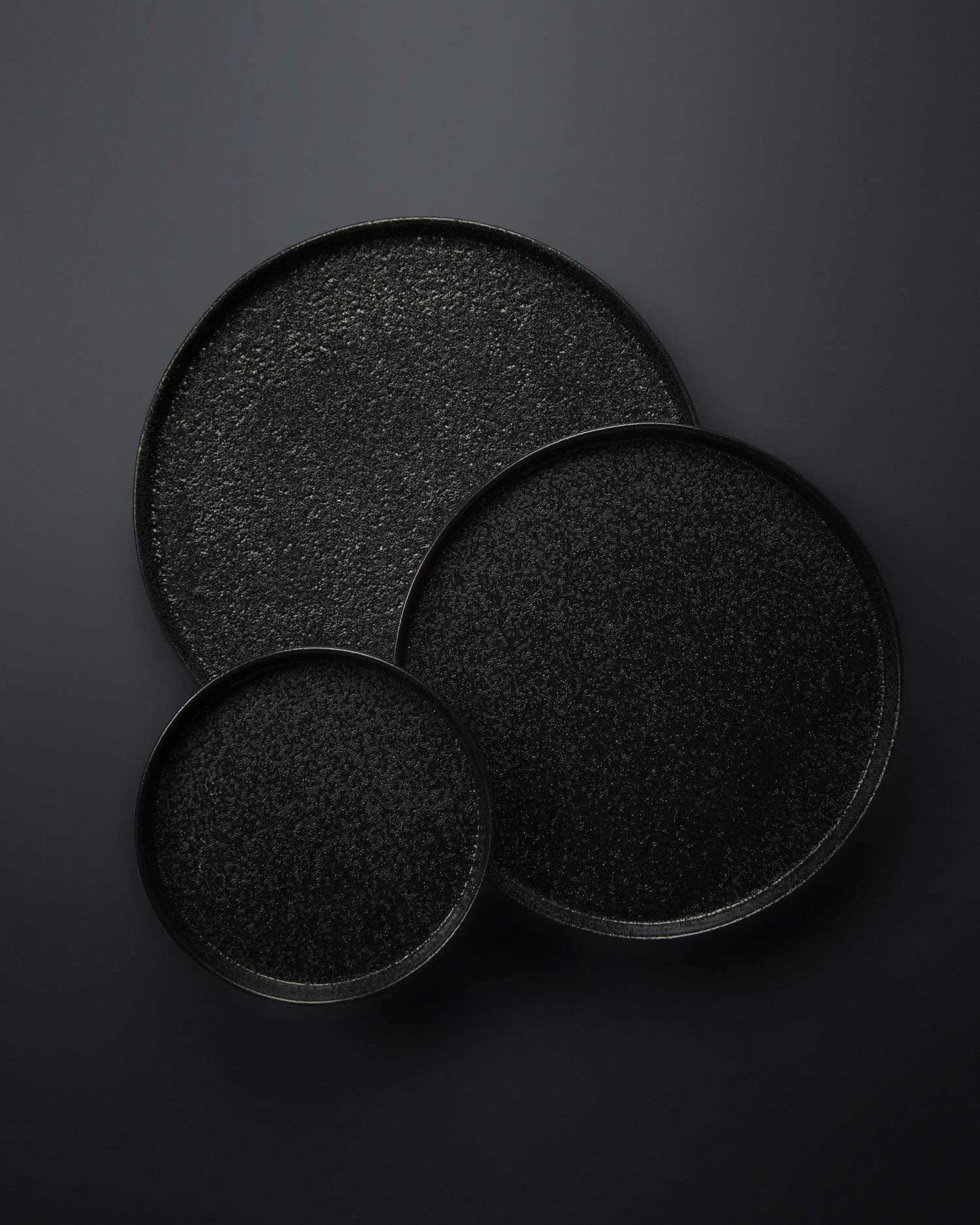 svart-yuzu-plates-1.jpg