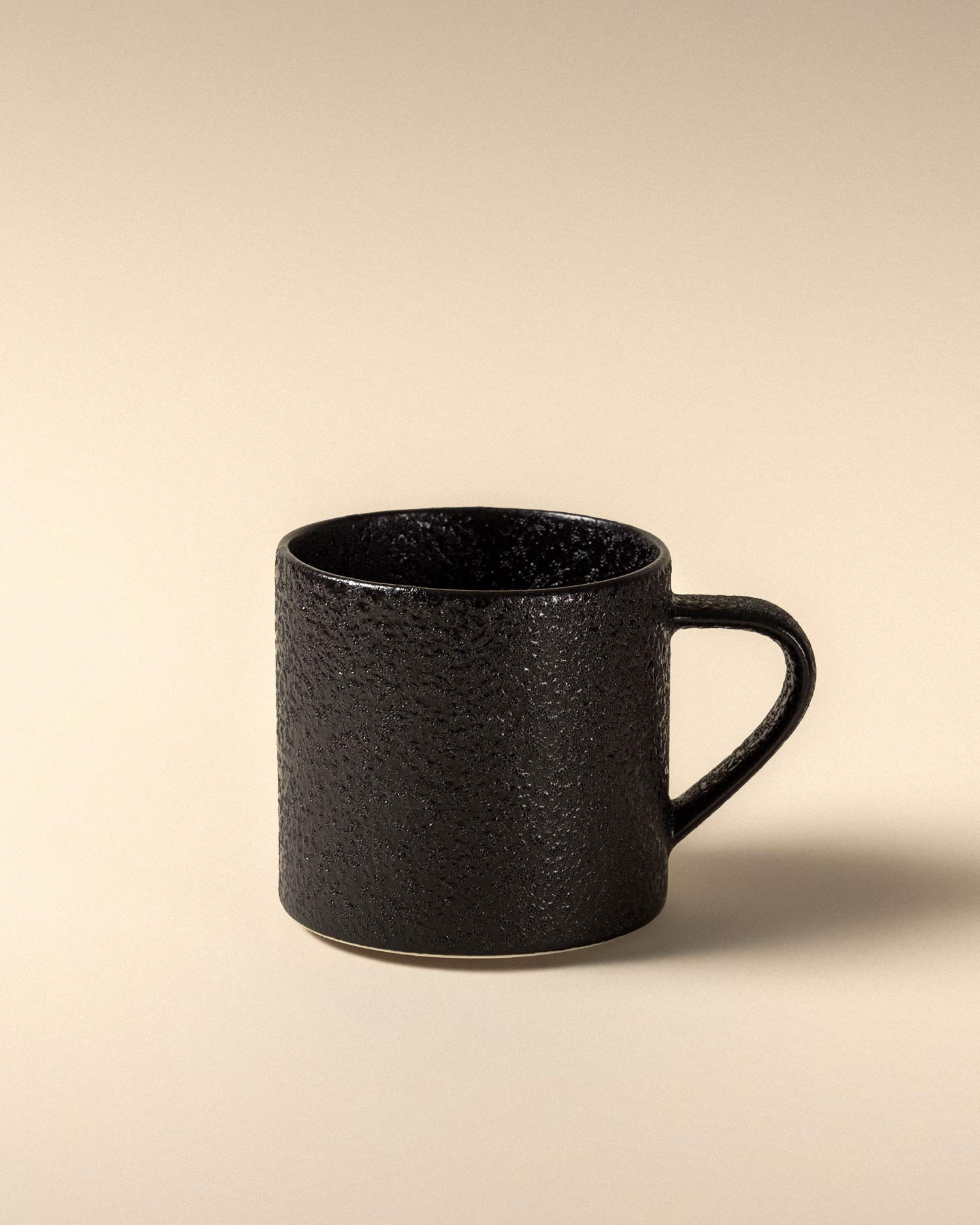 svart-yuzu-coffee-cup-1-pp.jpg