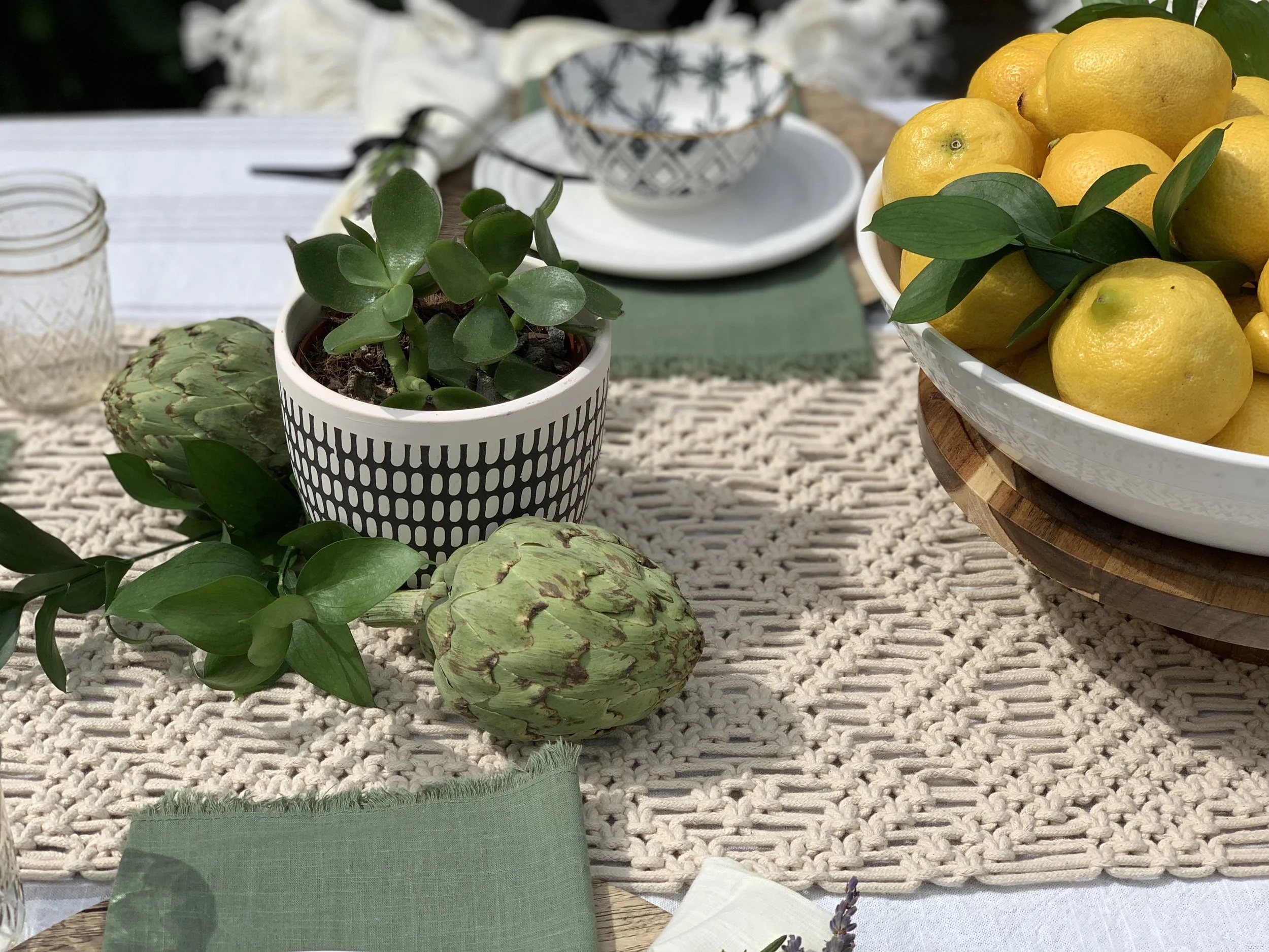 Mediterranean Tablescape design by beam&bloom with artichokes, lemons and greens