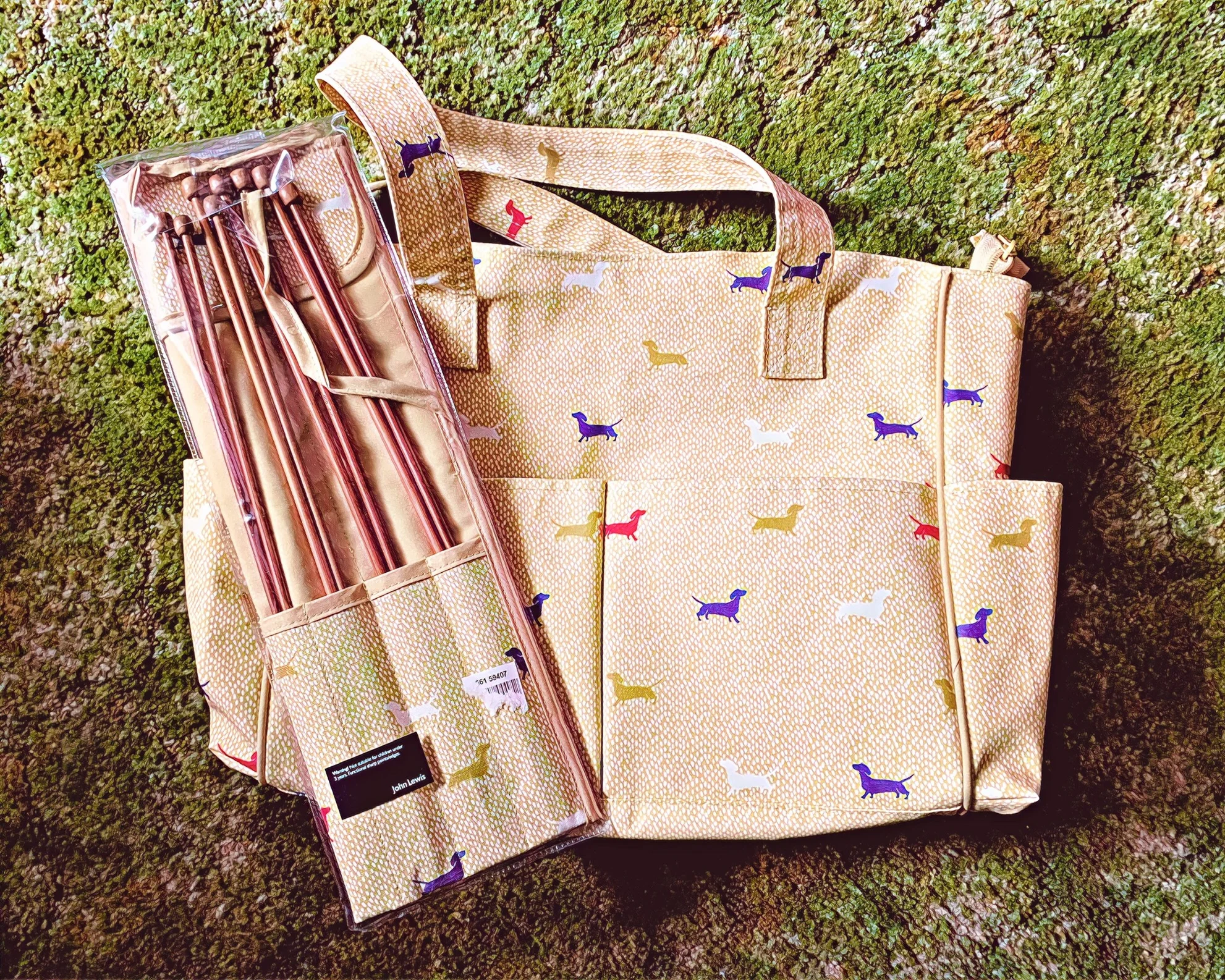 The 28th &amp; 29th; I put my earphones in and hunkered down.