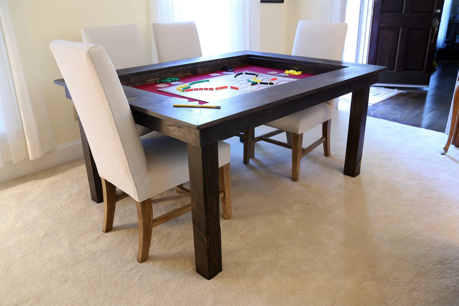 Standard Game Table — Tables 4 Games