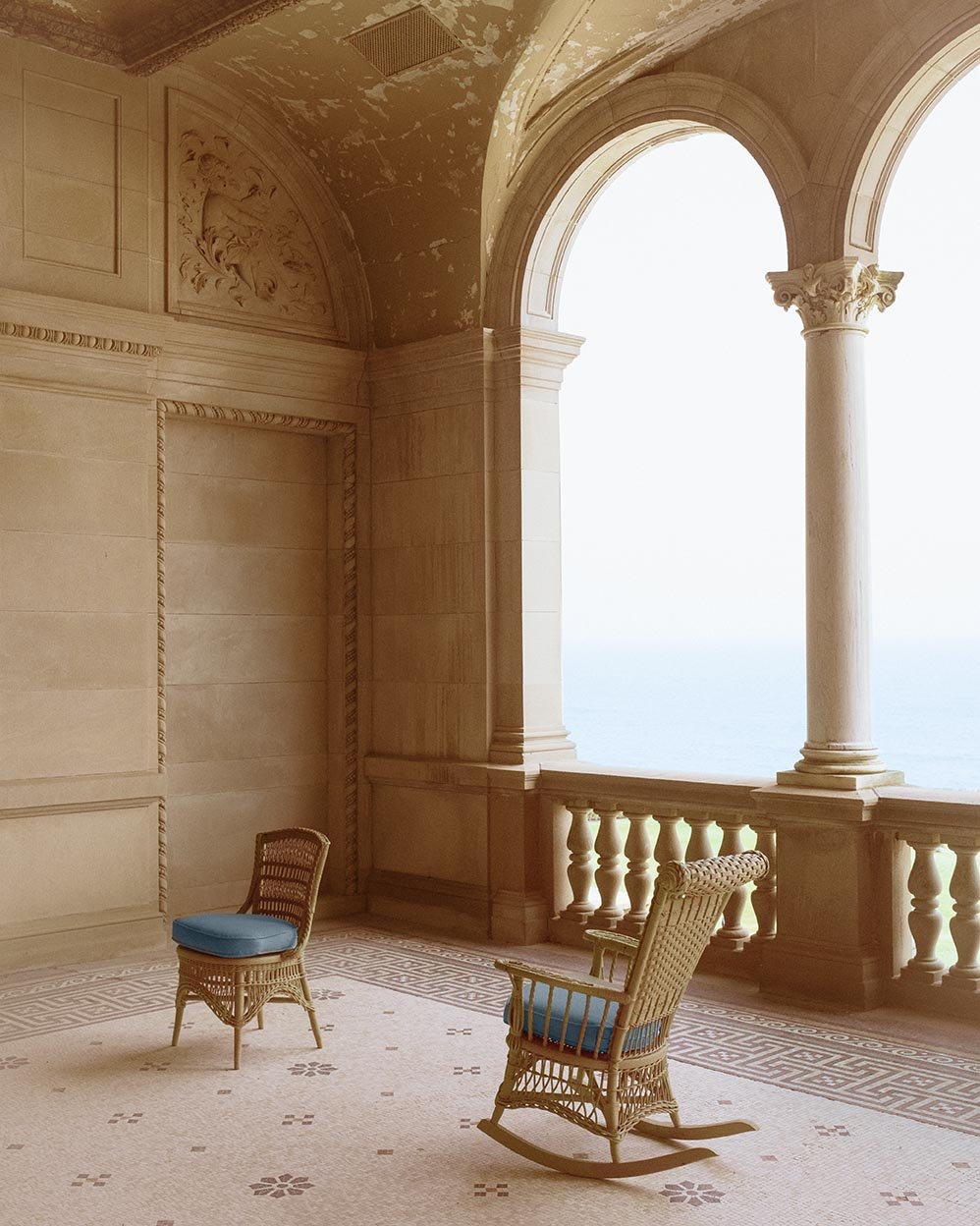 BreakersMansion_InteriorBalcony_LR.jpg