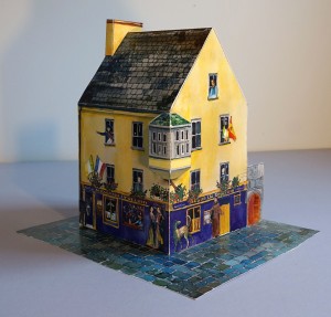 tinyneachtain5-300x287.jpg