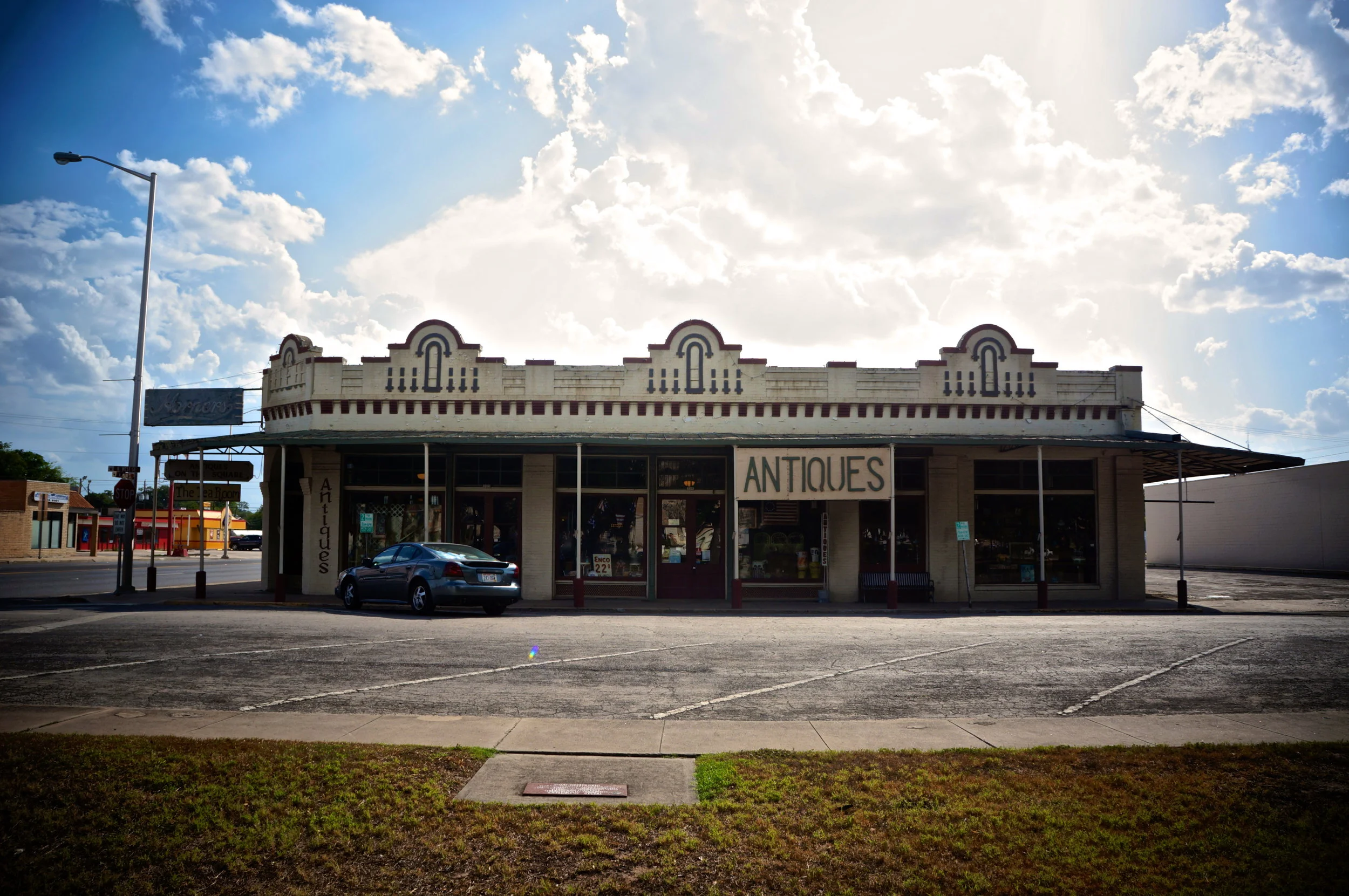 antique-shop-texas_8192855263_o.jpg