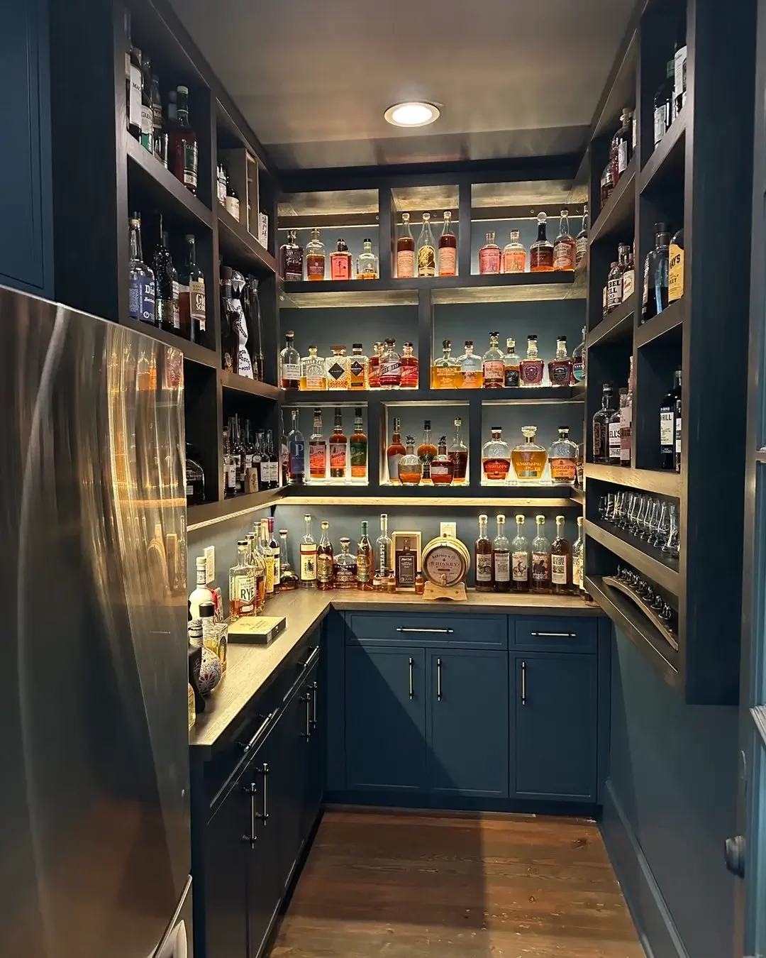 Why Custom Bar Cabinets Are the Perfect Addition to Your Home