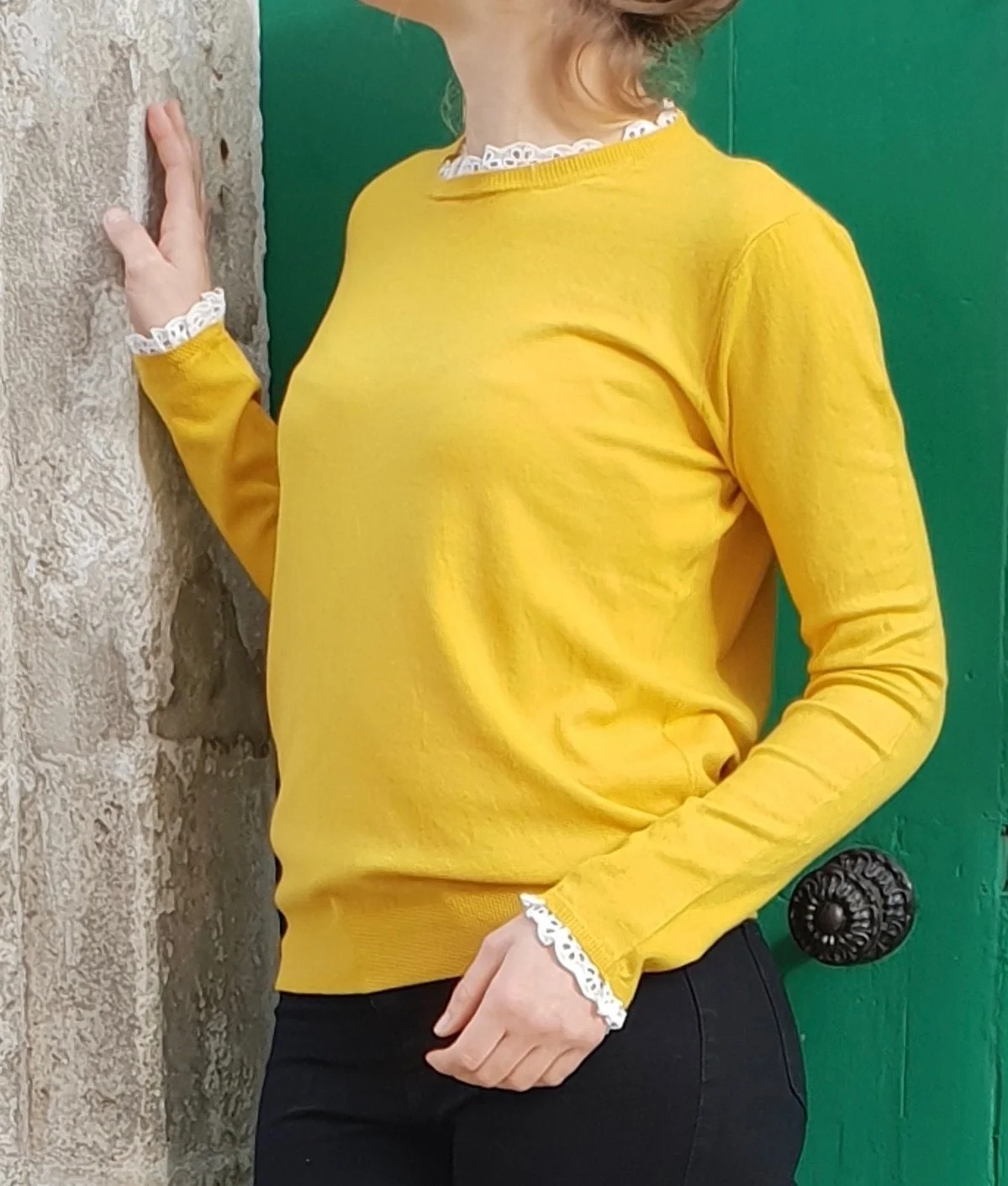 pull jaune (3).jpg